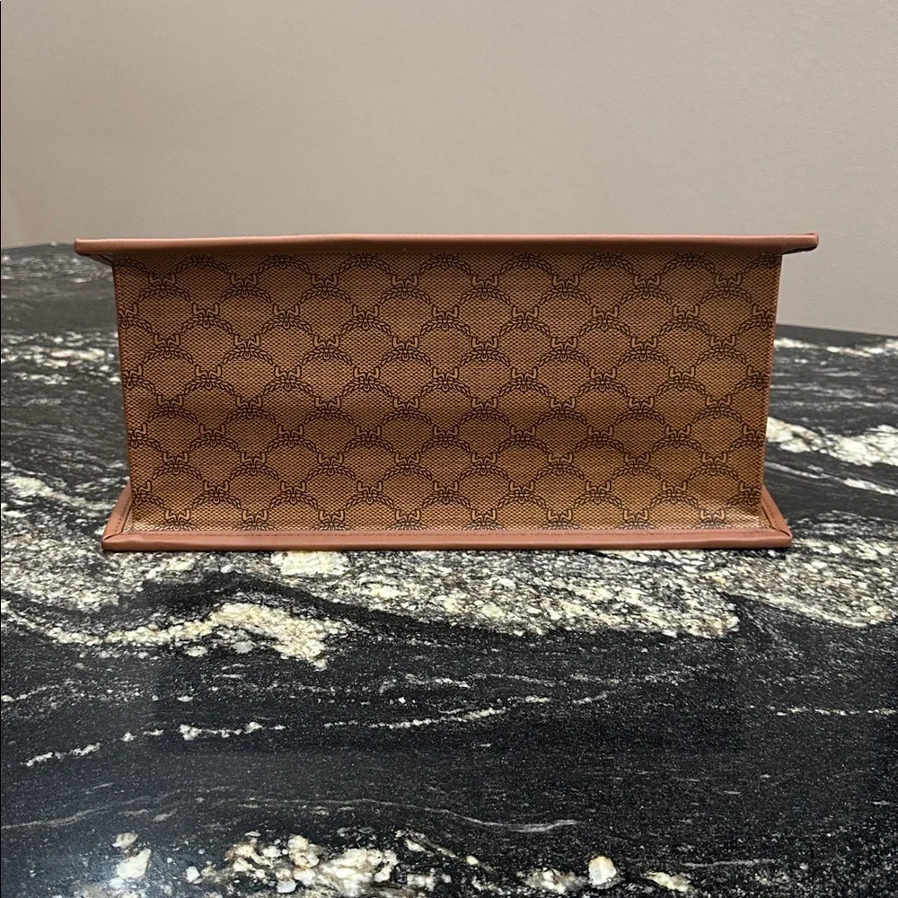 NWT MCM Medium Himmel Lauretos Tote Bag - Picture 8 of 12